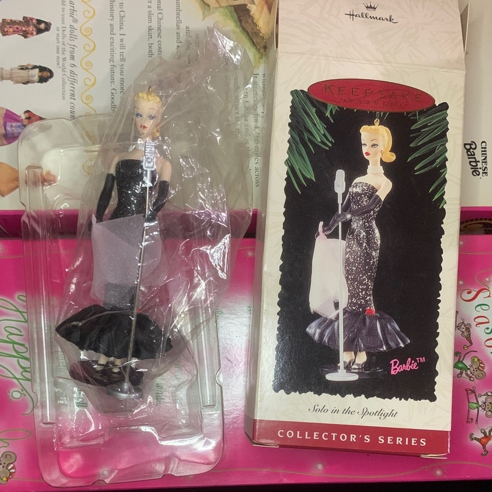 Vintage 1995 Hallmark Solo in the Spotlight Barbie ornament NIB